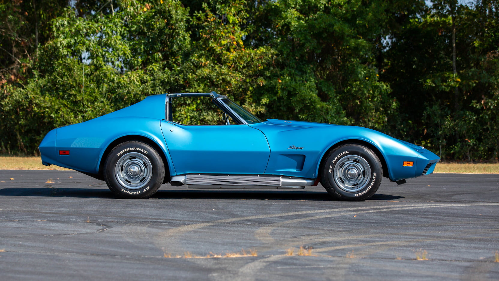 Corvette Generations/C3/C3 1974 Blue side view.jpg